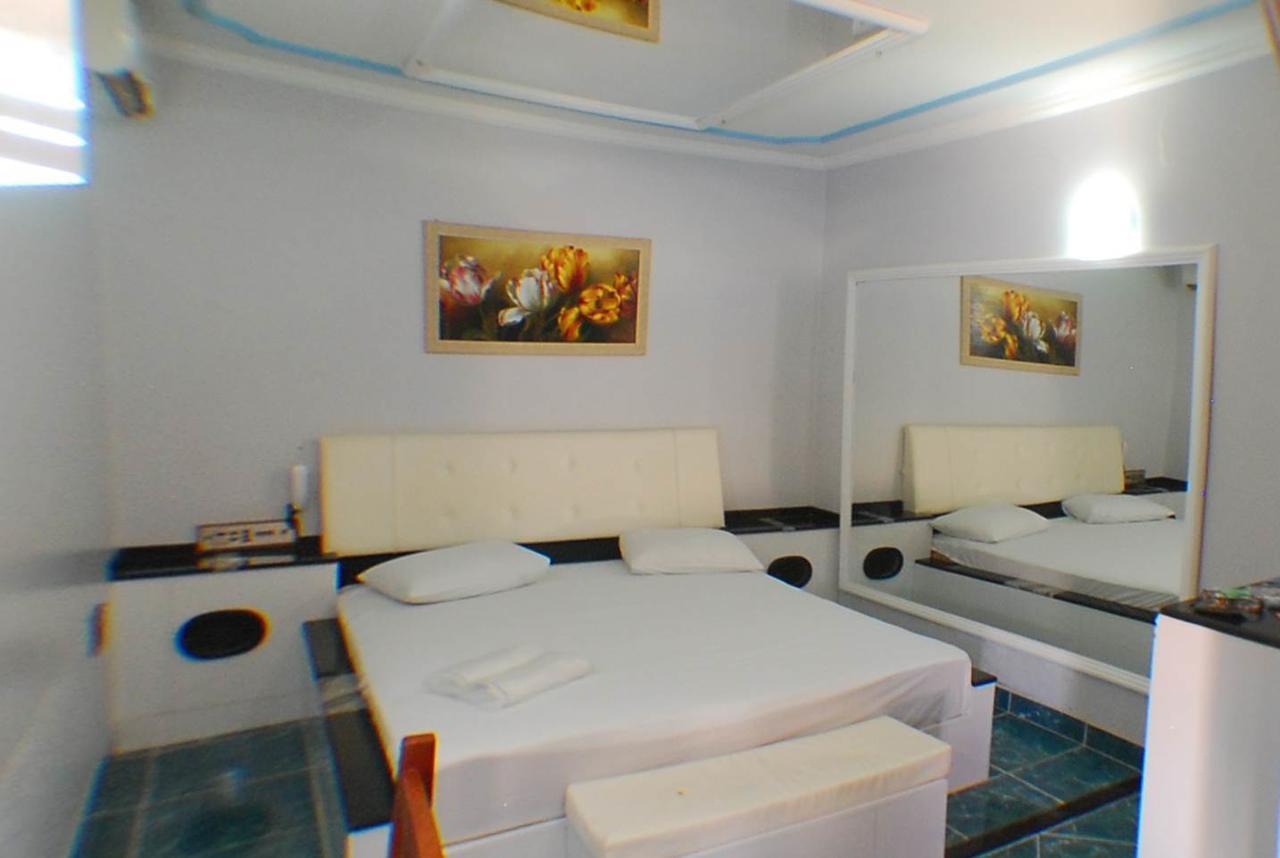 Castellu'S (Adults Only) Hotel Pirassununga Luaran gambar
